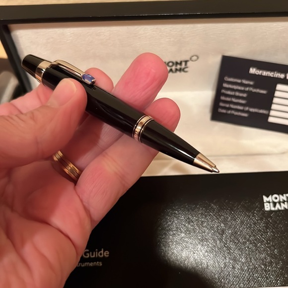 Mount Blanc ballpoint blue pen with blue sapphire 4.3 inches - Picture 6 of 10